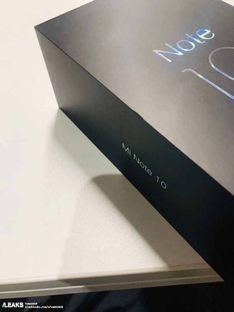 Коробка Mi Note 10