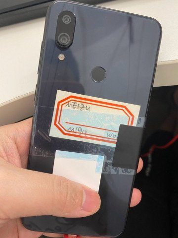 Реальные фотографии прототипа Meizu M9 попали в сеть - тыльная сторона