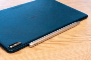 Компания Huawei выпустит MatePad Pro с беспроводной зарядкой