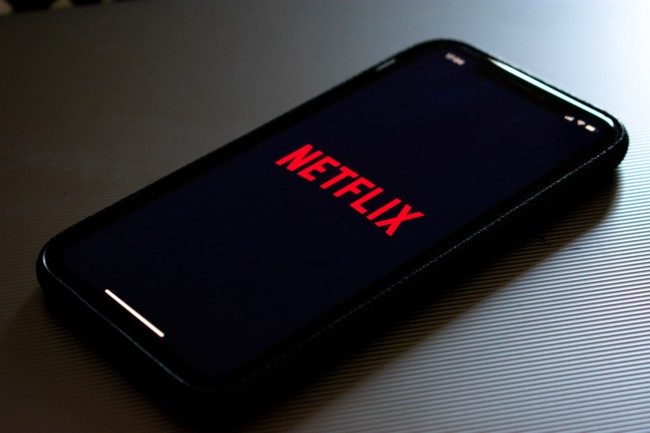 Приложения, которые «жрут» ресурс батареи – Netflix
