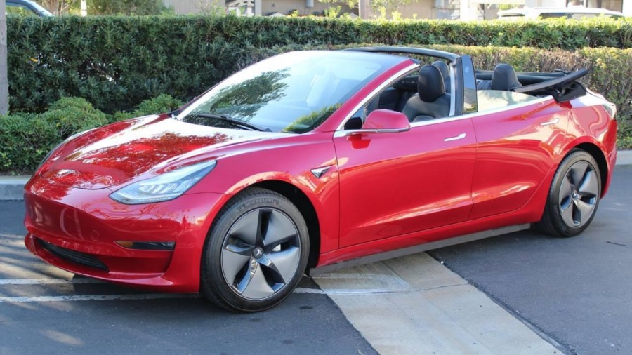 Кабриолет Tesla Model 3