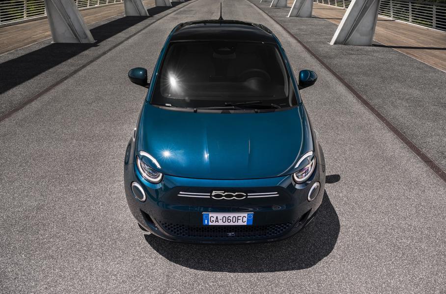 Характеристики электрокара Fiat 500 рассекречены итальянским производителем