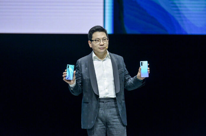 Представитель Huawei рассказал о дате выхода первого смартфона под управлением HarmonyOS