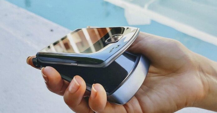 Motorola наделила культовый смартфон способностью работать в сетях 5G