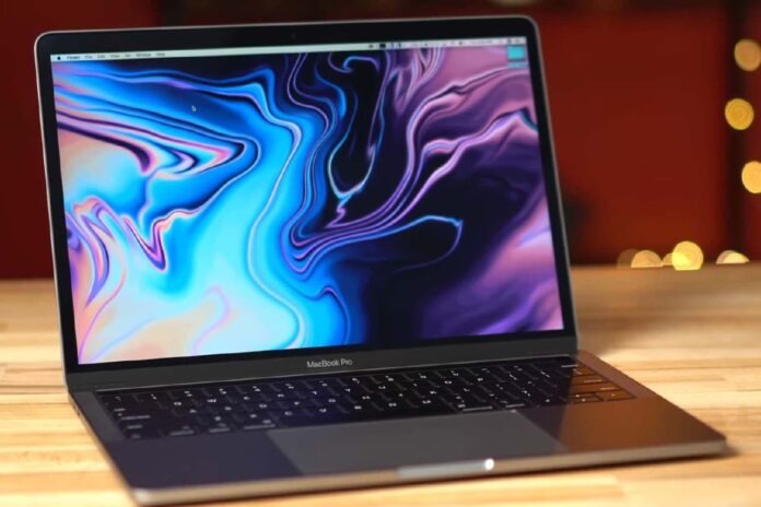 Снимки нового MacBook Pro утекли в Сеть