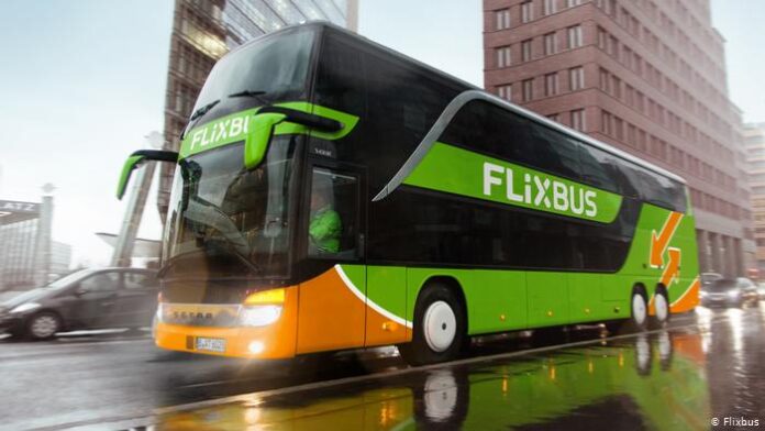 Крупнейший автобусный перевозчик ЕС открыл продажу билетов через ПриватБанк