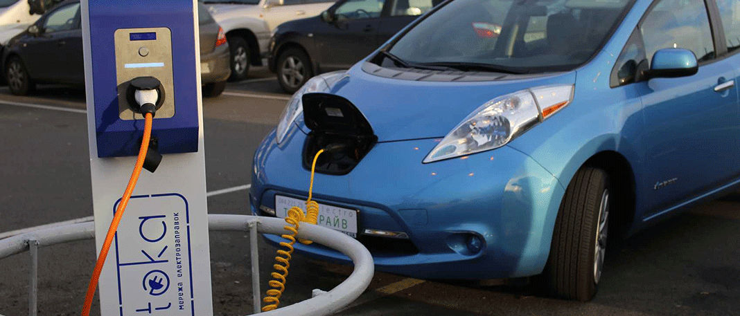 Мировой автопром не спешит переходить на электрокары из-за вреда окружающей среде