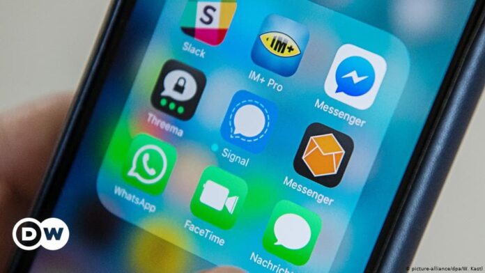 Дуров предсказал бегство пользователей WhatsApp в Telegram