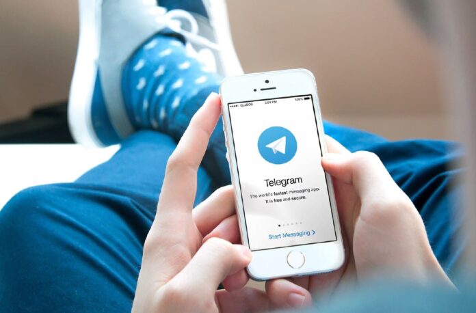 Создатель Telegram и VKontakte призвал приверженцев свободы в Интернете отказываться от iPhone в пользу Android