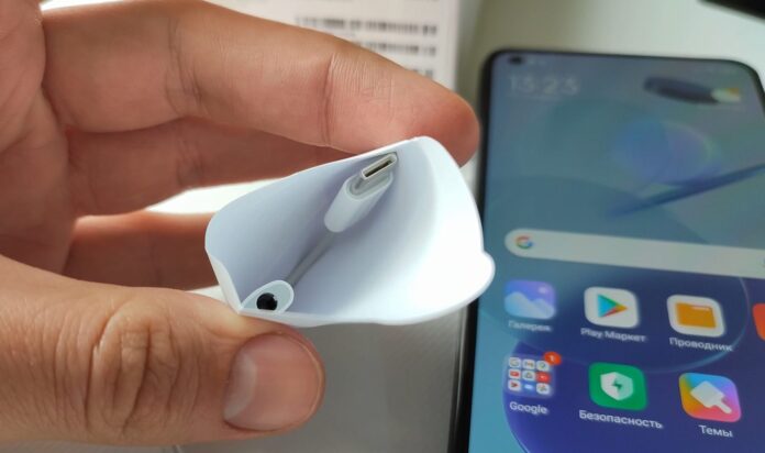 Переходник с USB Type-C на 3.5-мм разъем