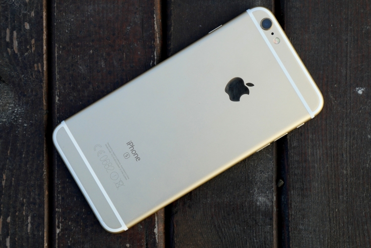 Пользователь требует у Apple 6 млн долларов компенсации за взрыв iPhone 6