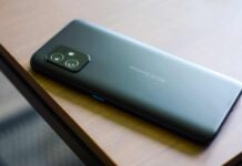 Камера компактного Asus Zenfone 8 оценена на уровне iPhone 12
