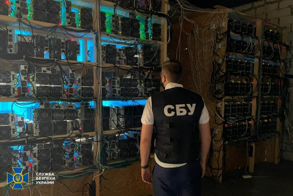 Украинские майнеры биткоинов украли электроэнергии на более чем 100 000 долларов