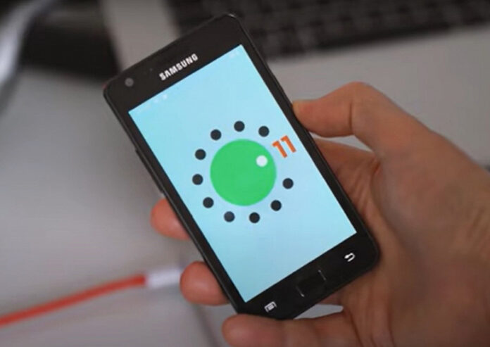 На Samsung Galaxy S2 с 1 ГБ оперативной памяти установили Android 11