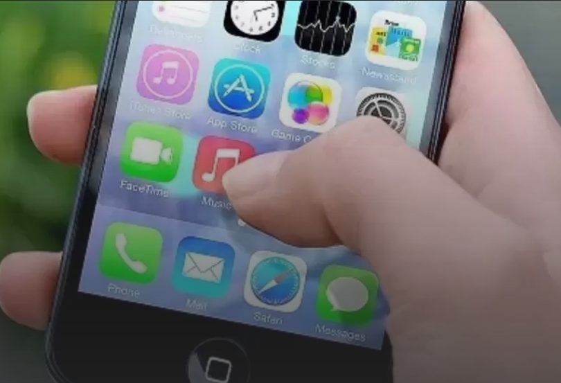 Apple проверит владельцев iPhone на наличие педофильского контента