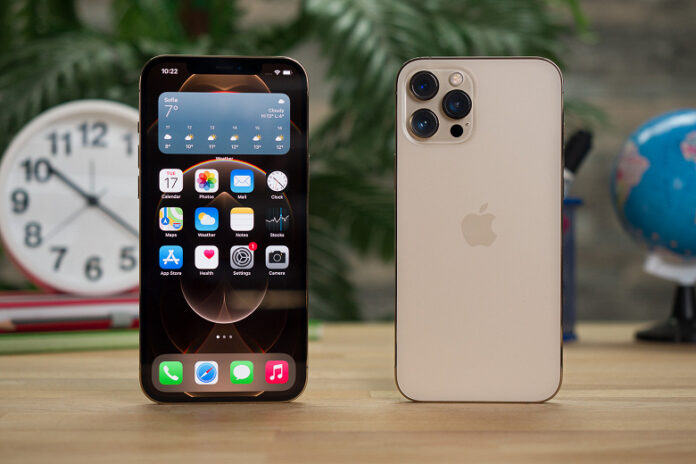 В Apple официально подтвердили наличие багов в iPhone 13