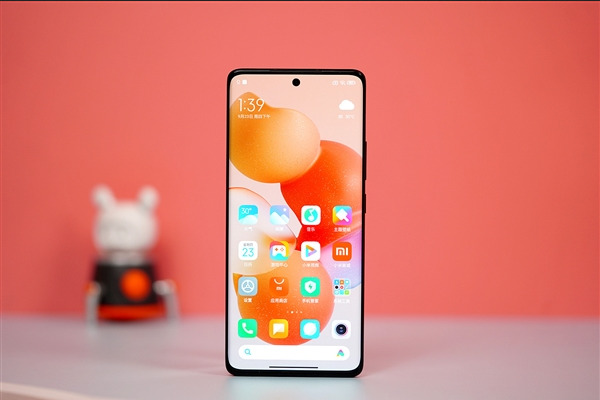 Xiaomi 12 будет визуально схож с Xiaomi Civi