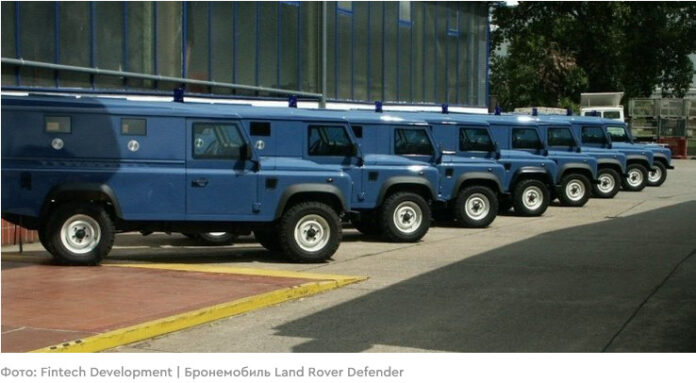 Львовская компания закупила для военных 500 бронеавтомобилей Land Rover Defender