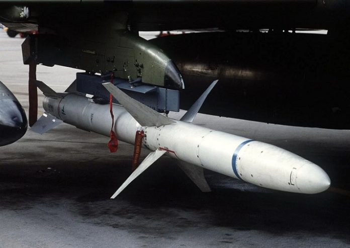 Противорадиолокационная ракета AGM-88 HARM