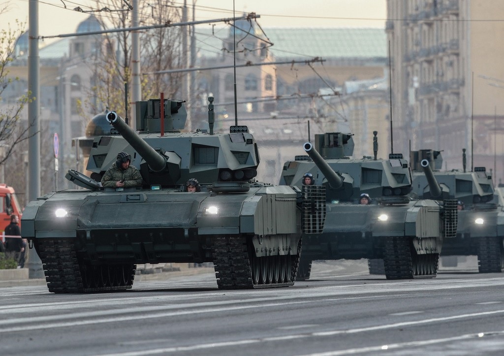 Російський танк Т-14 "Армата"