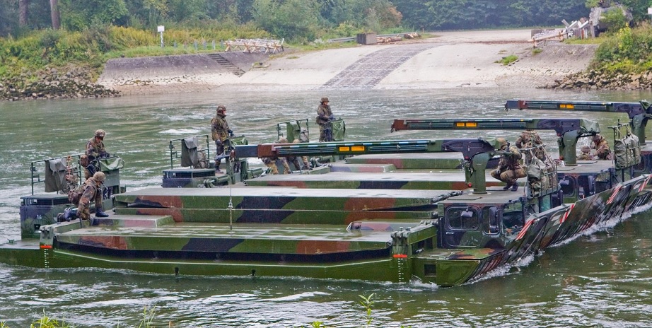 Мостовая система M3 Amphibious Rig