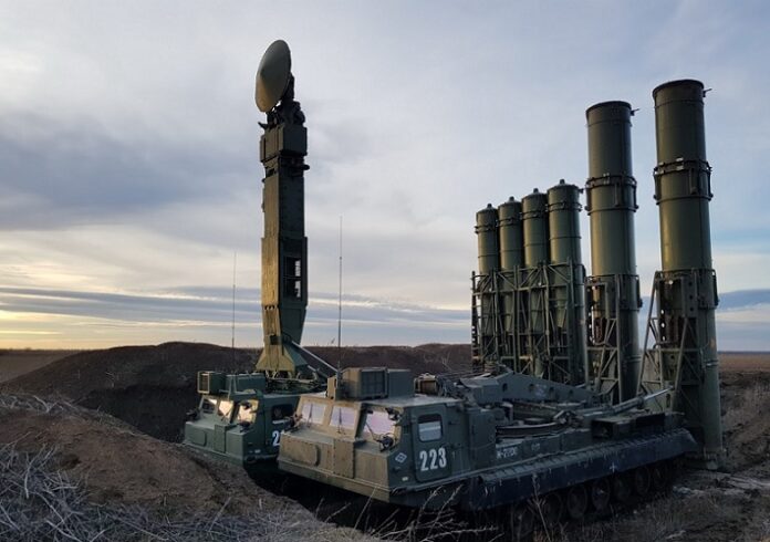 Российский комплекс противовоздушной обороны С-300ВМ "Антей-2500"