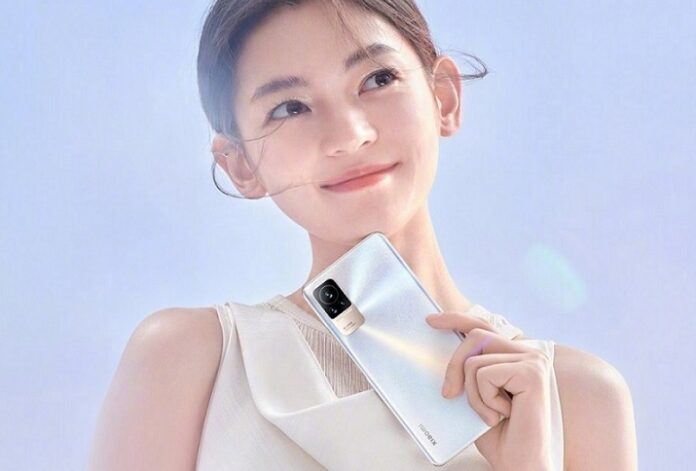 Самый красивый смартфон в продуктовой линейке Xiaomi ощутимо подешевел