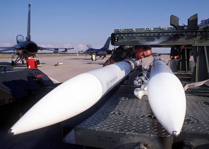 Lockheed Martin разрабатывает ракеты AIM-260 для ударов по российским самолетам