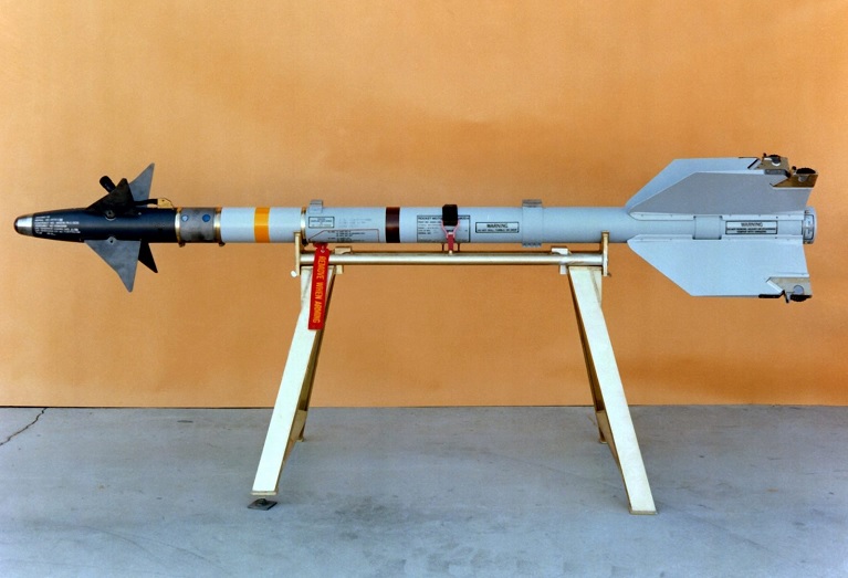 На вооружении ВСУ появятся ракеты AIM-9