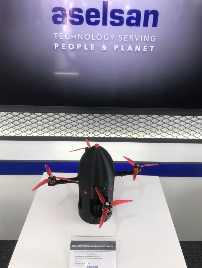 На виставці TEKNOFEST дебютував незвичайний дрон, здатний змінювати форму