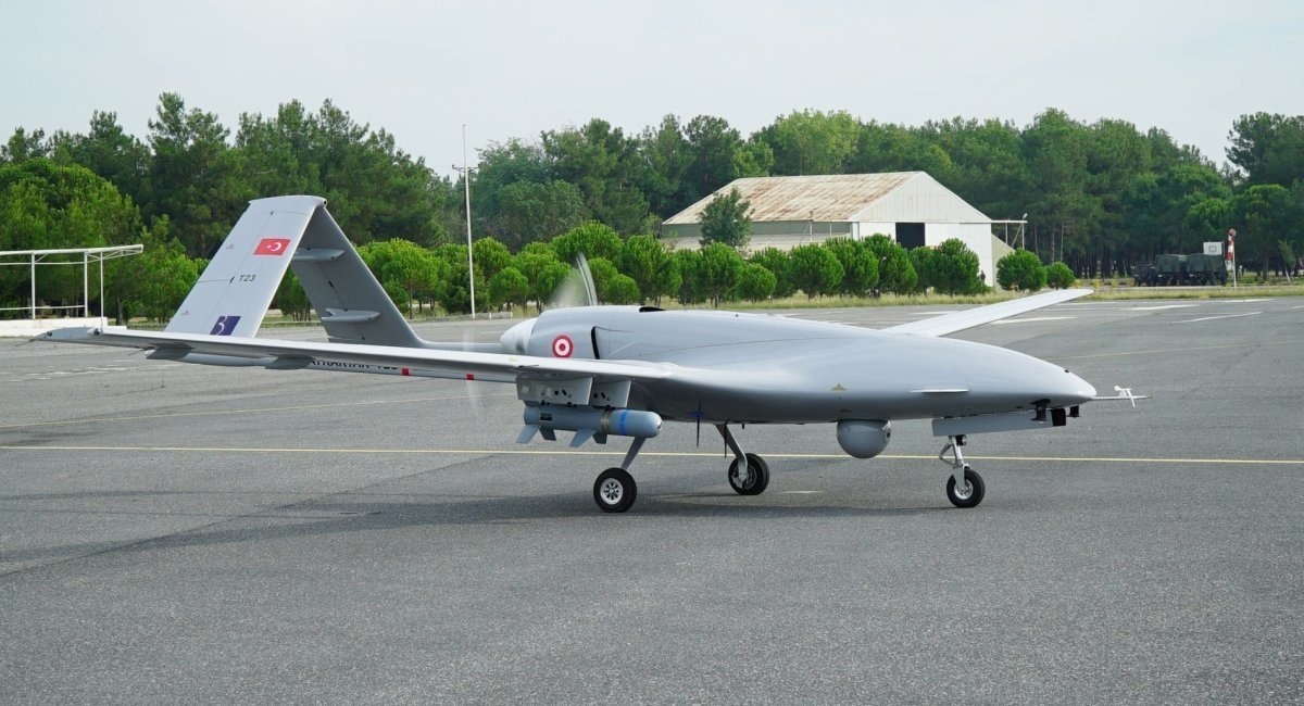 Новый Bayraktar TB2 сравнялся по стоимости с подержанным истребителем F-16