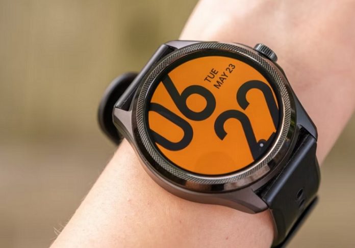 Mobvoi представила первые в мире смарт-часы на Snapdragon W5+ Gen 1