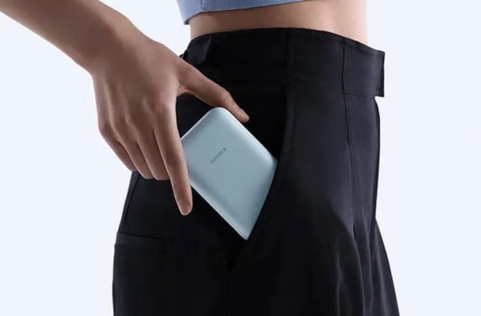 Xiaomi представила 18-долларовый пауэрбанк с встроенным кабелем