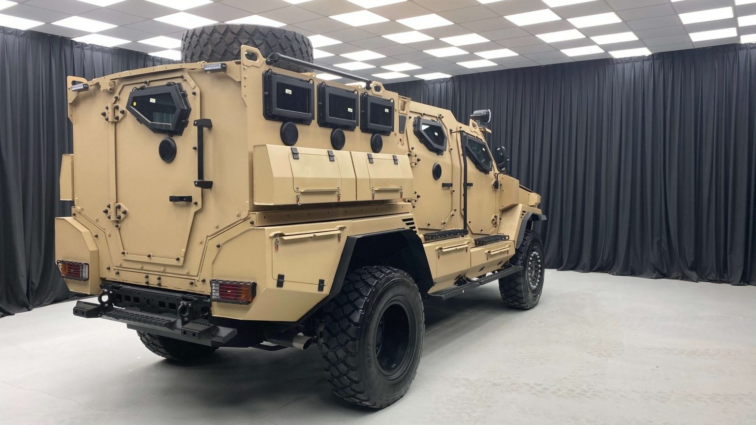 Вместо БТР TPz 1 Fuchs украинская армия получит броневики BATT UMG