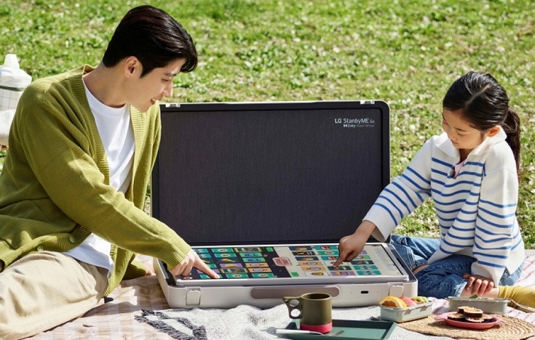 LG представила портативный дисплей для пикников StanbyME Go