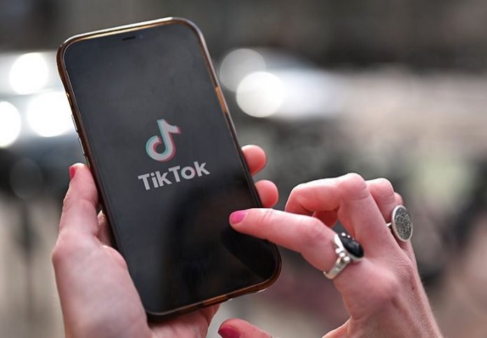 TikTok решил составить конкуренцию принадлежащей Илону Маску соцсети X