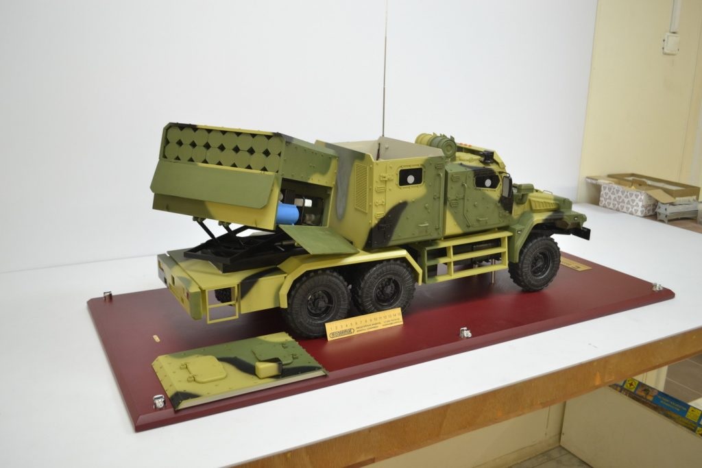 "Калашников" представил макет ударного комплекса с 18 "Ланцетами" на борту