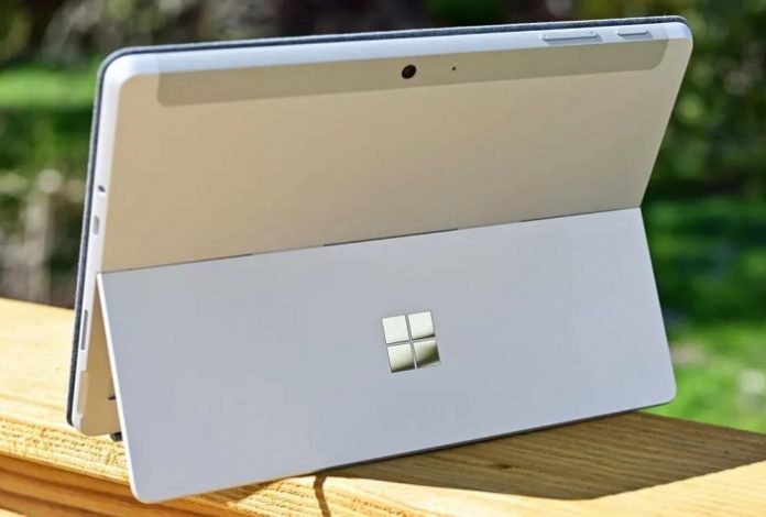 Самый дешевый лептоп Microsoft четвертого поколения стал вдвое быстрее
