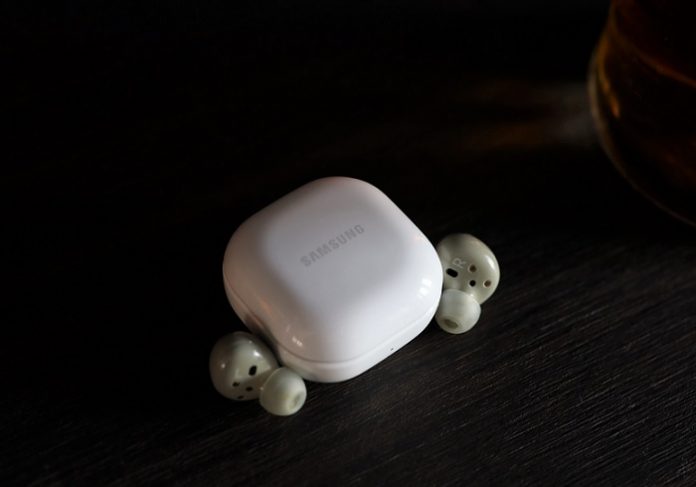 Линейка фанатских устройств Samsung пополнится наушниками Galaxy Buds FE