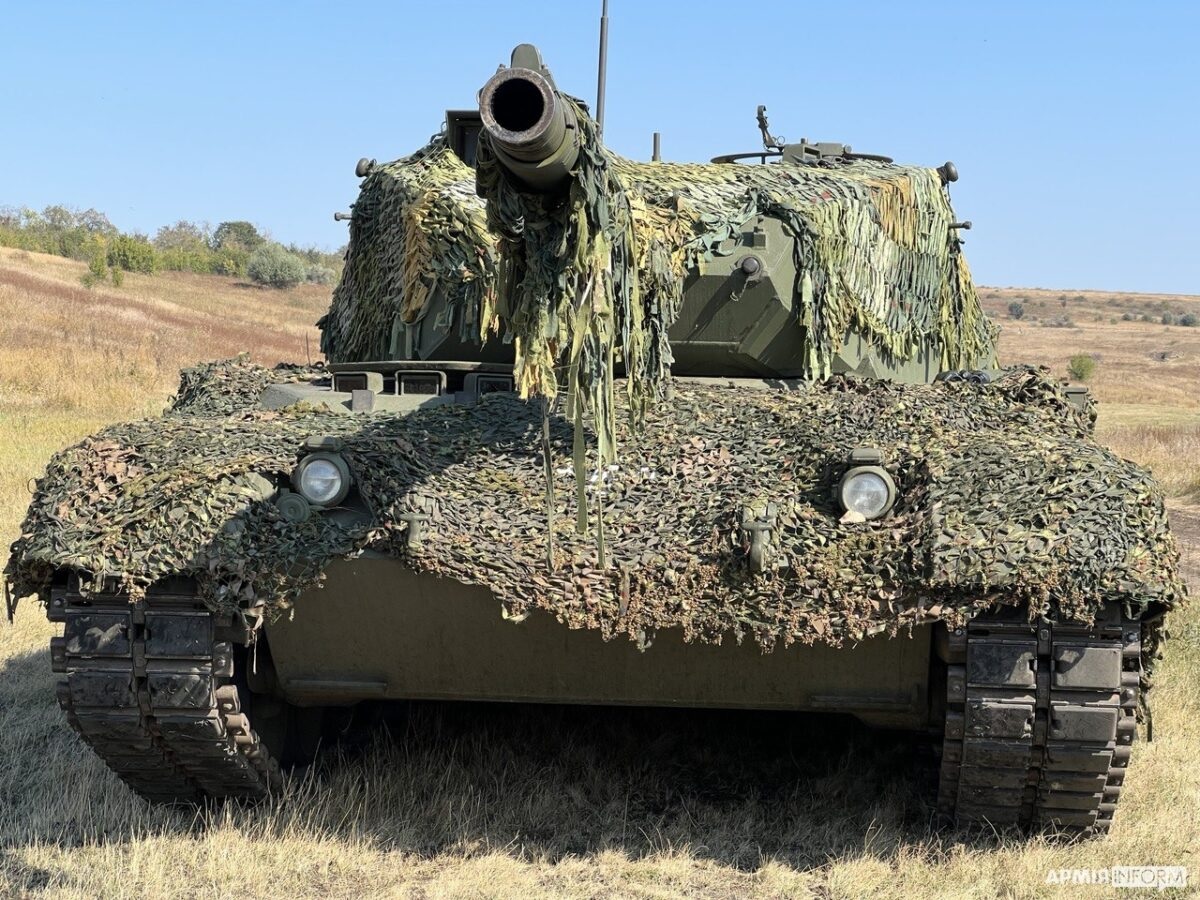 ЗСУ показали танки Leopard 1A5, що прибули в Україну