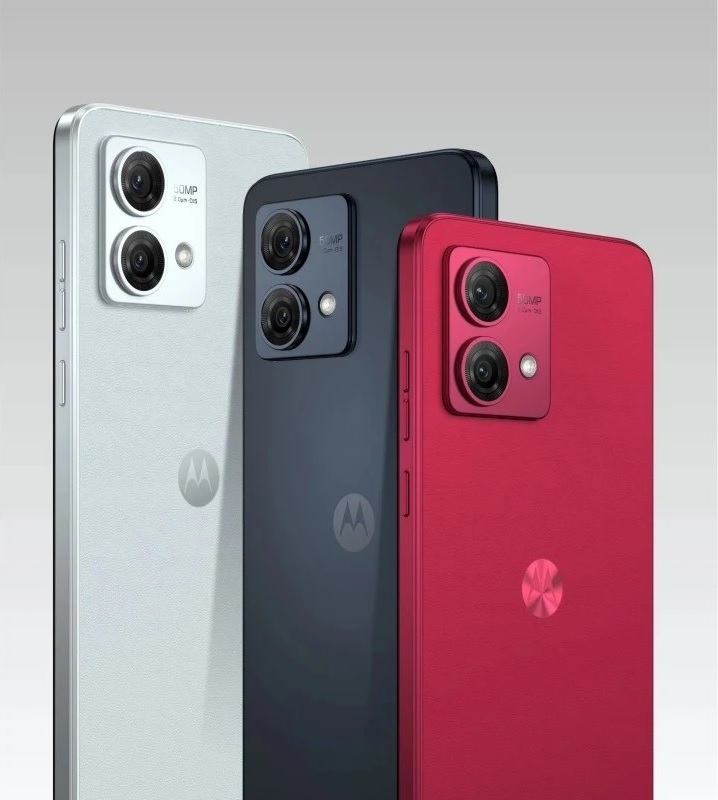 Motorola представила "середнячок" Moto G84 в цвете 2023 года Viva Magenta