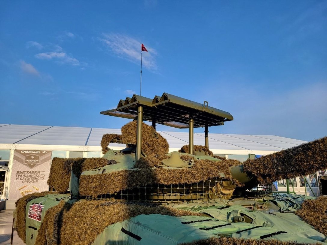 В Крыму началось тестирование танкового РЭБ "Волнорез"