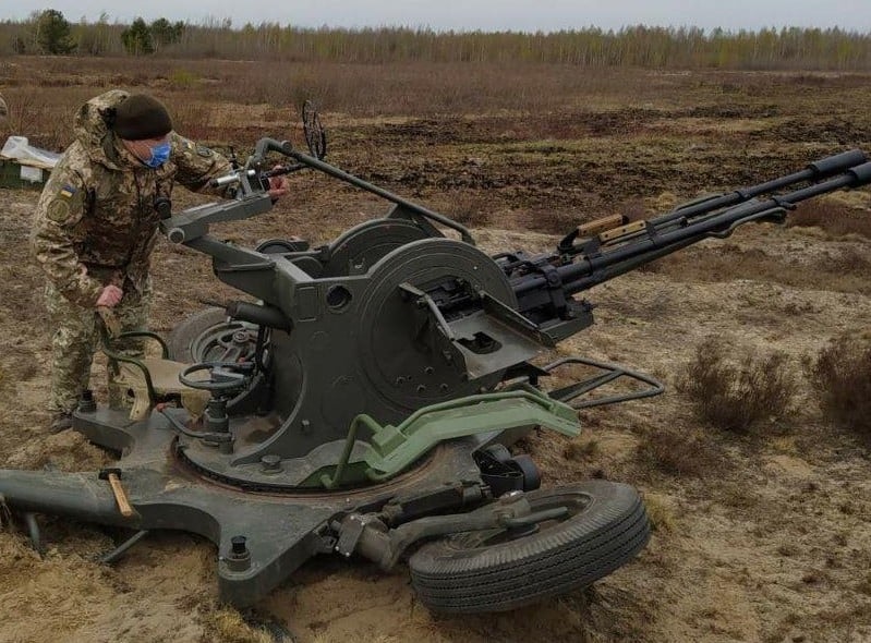 В Україну прибула партія зенітних установок ZU-23-2CP