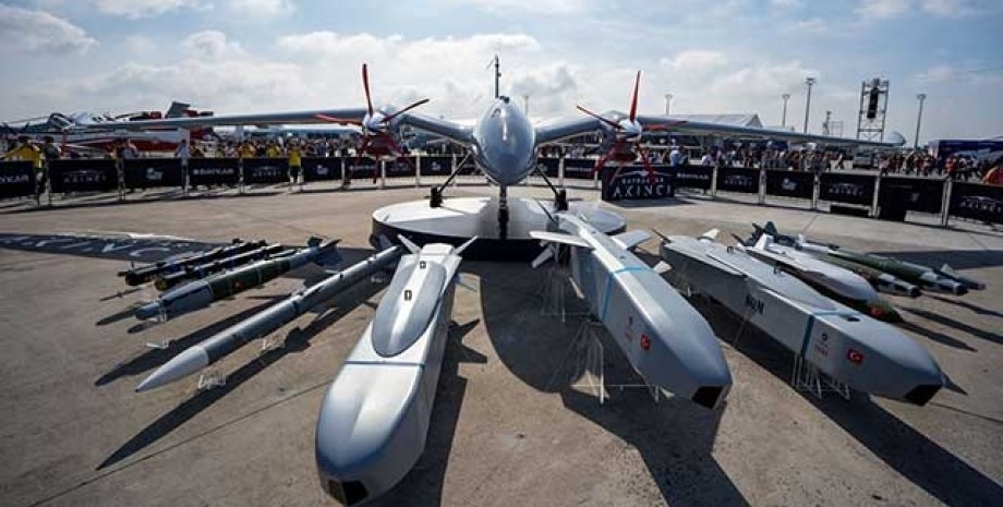 Baykar Makina выразила готовность поставить ВСУ тяжелые дроны Akinci