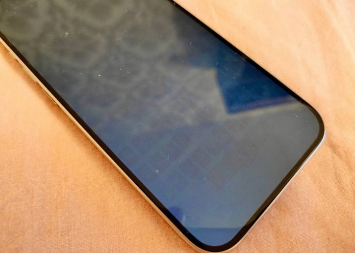 Покупатели iPhone 15 Pro столкнулись с проблемой выгорания дисплея