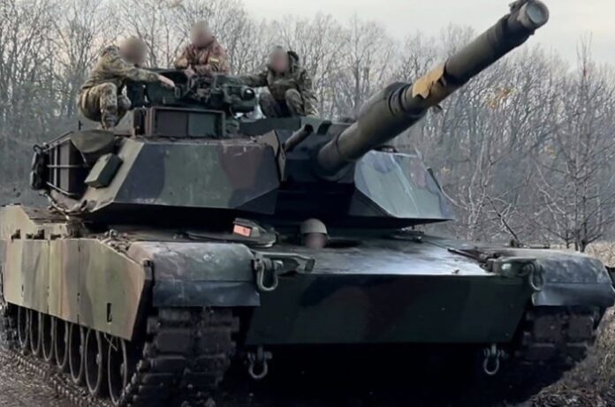 Танк Abrams у модифікації M1A1SA засвітився на передовій
