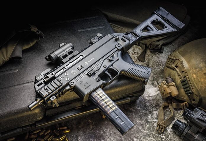 Співробітники ДБР отримали пістолети-кулемети APC9 PRO-G від Brugger & Thomet