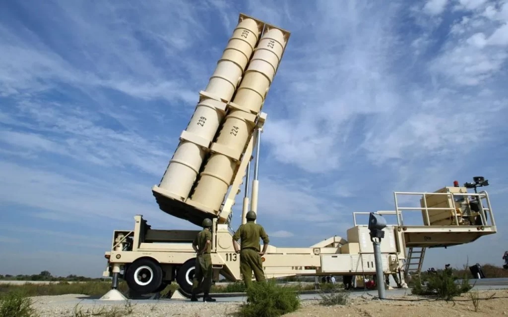 Іран вперше показав гіперзвукову ракету Fattah-2