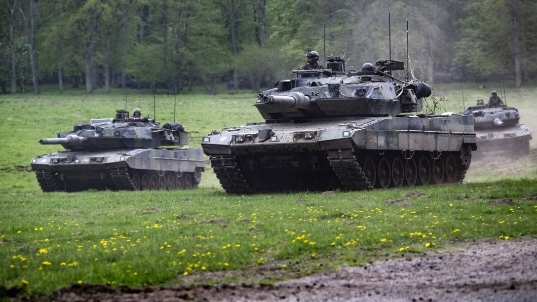 ВСУ показали в деле шведскую версию танка Leopard 2
