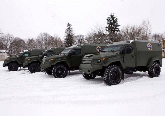 В Украину прибыли канадские броневики Gurkha